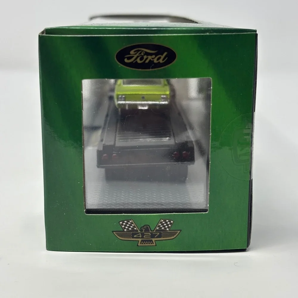 M2 Hauler 1966 Ford C-950 Truck & 1966 Ford Mustang Fastback Lime Green